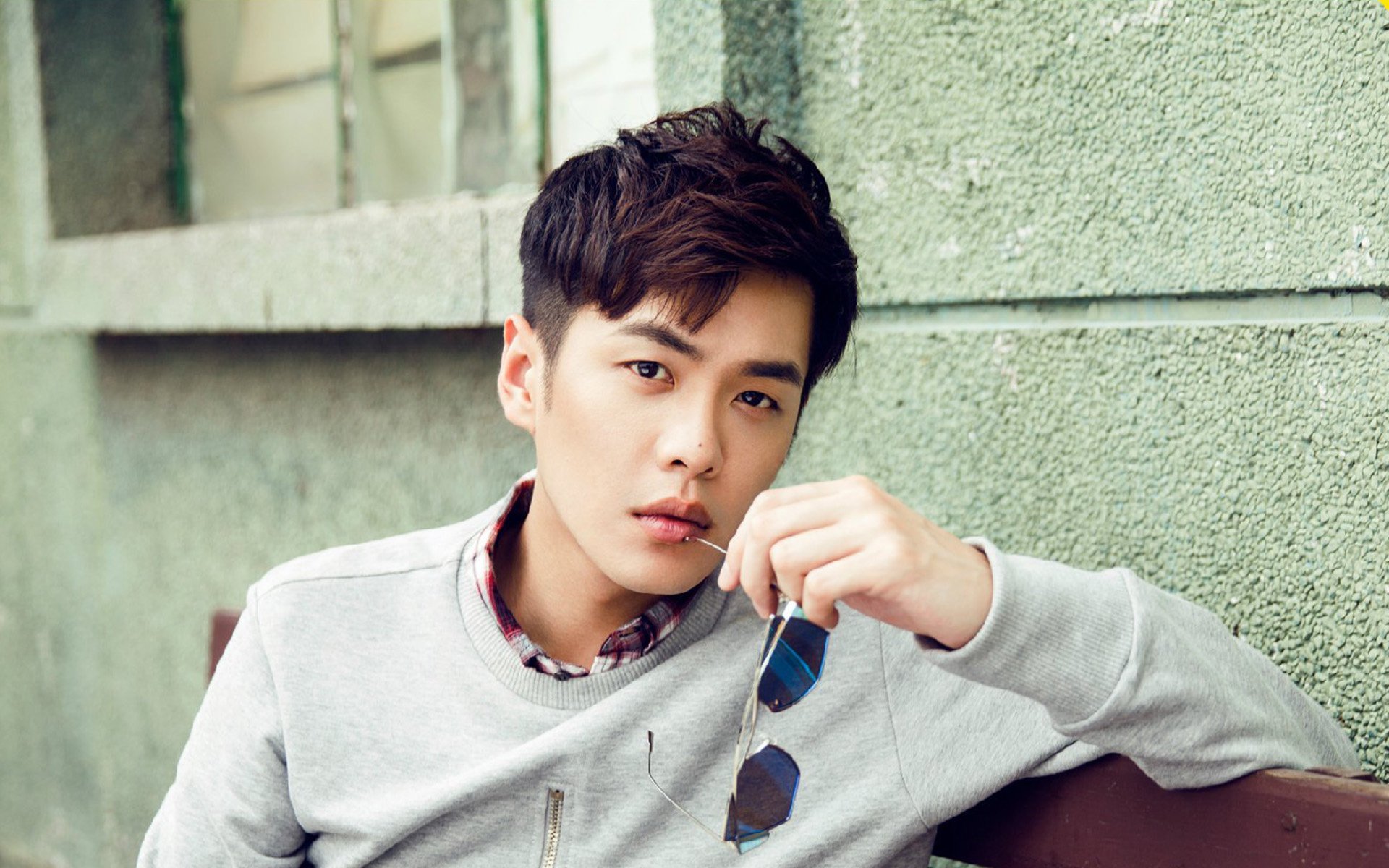 英超关键战，教练深入解析战术调整对比赛走势的深远影响，英超战术分析