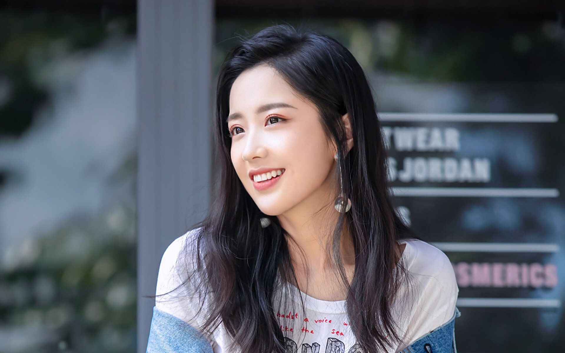 弗赖堡客场战平对手,积分榜上略显遗憾,弗赖堡吧