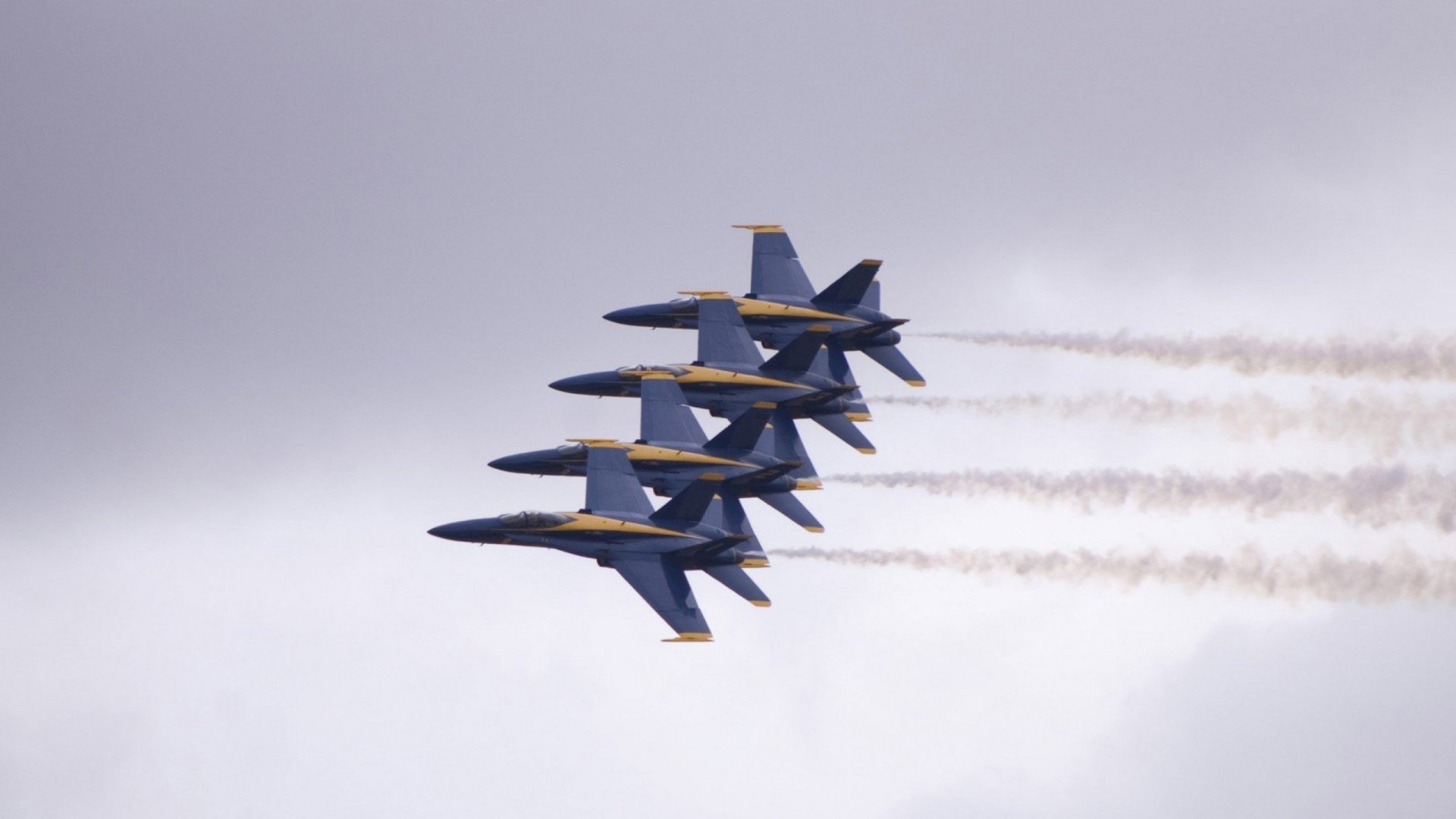 赛事转播多语言支持扩大海外影响力推动联赛国际化进程