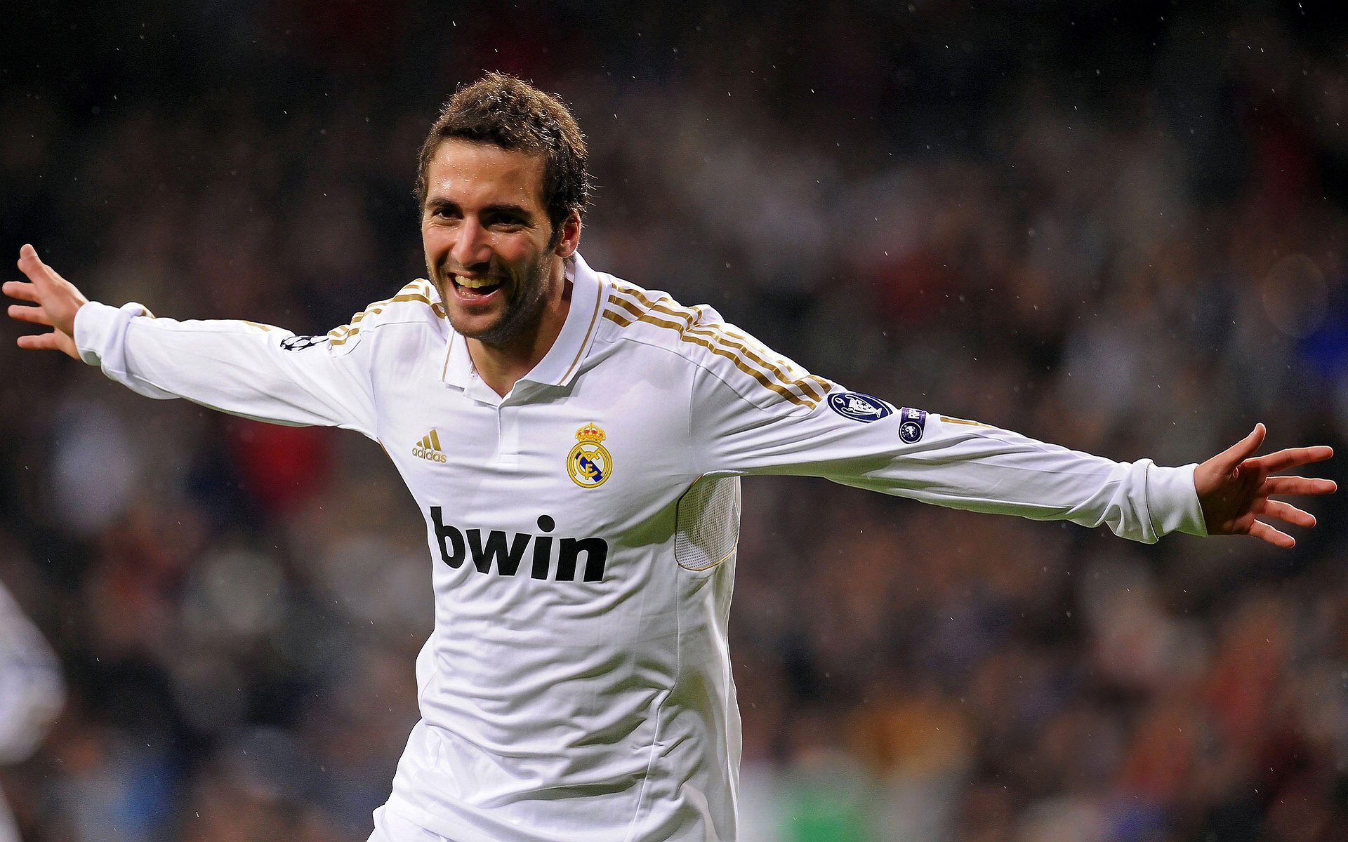 印度尼西亚骑手Nurstdinov Zayan Fatih在“Pink Polo”赛事中未获奖项，但展现出顽强拼搏精神。